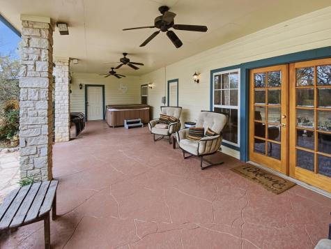 1036 Sherrill Lane Lexington TX 78947