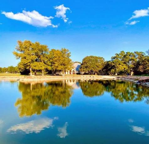 1036 Sherrill Lane Lexington TX 78947