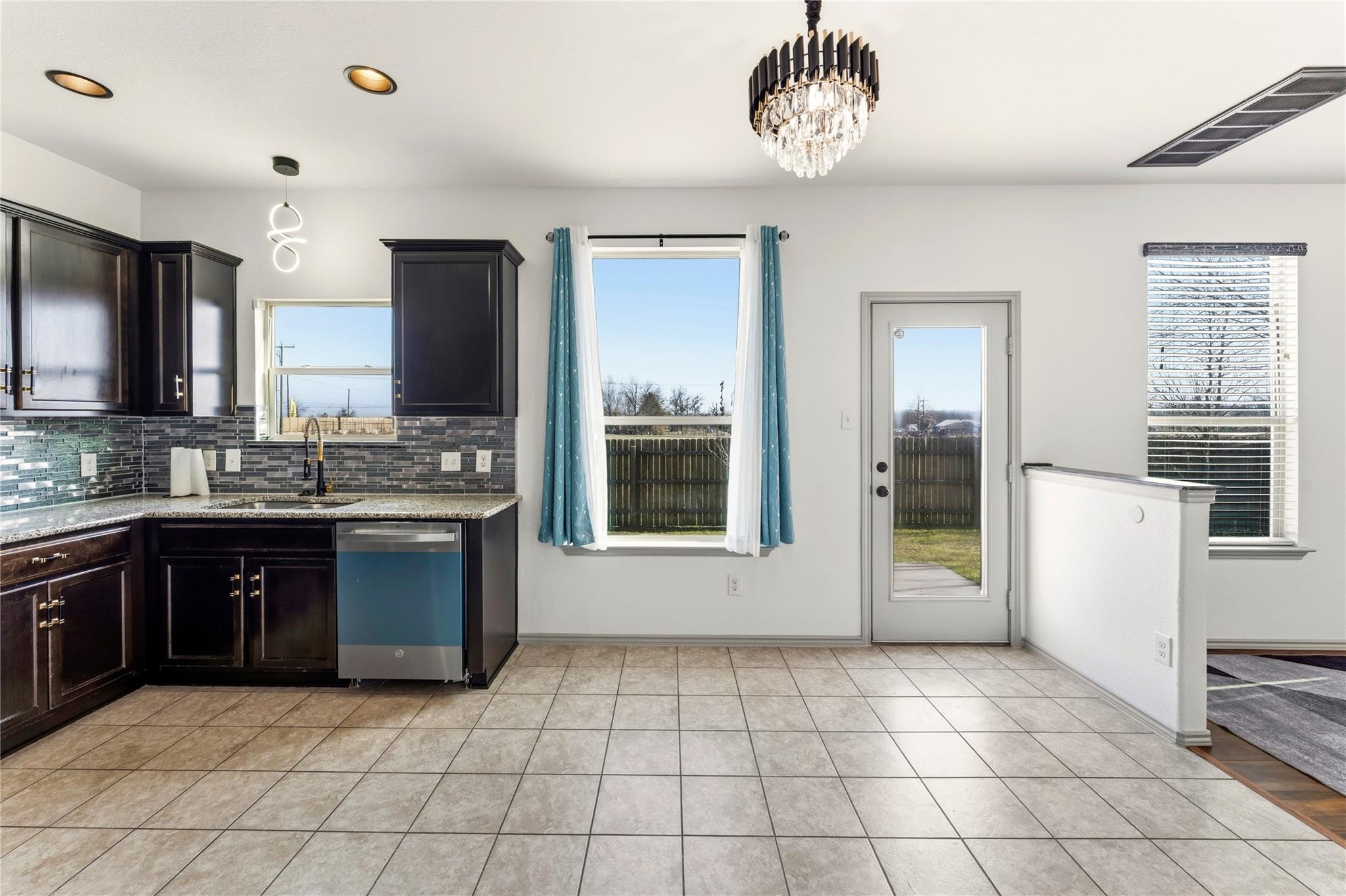 100 Serpentine Lane Jarrell TX 76537