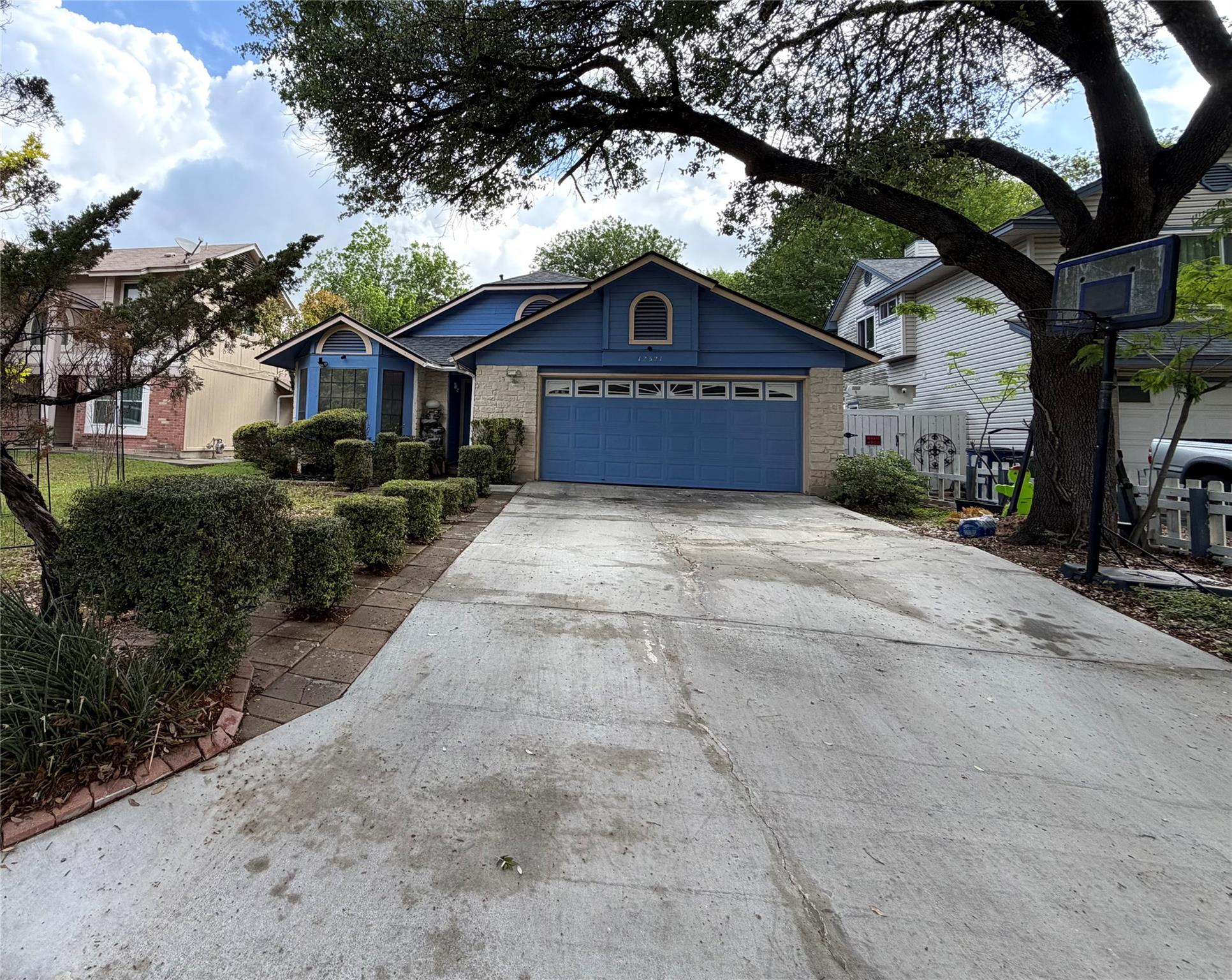 12321 Yarmont Way Austin TX 78753