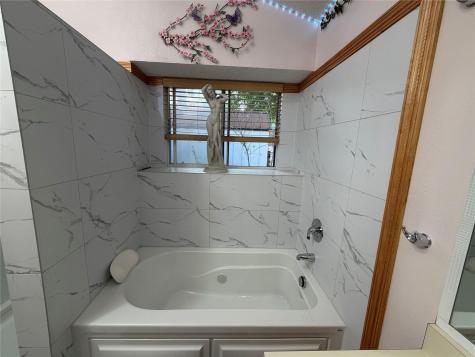 12321 Yarmont Way Austin TX 78753