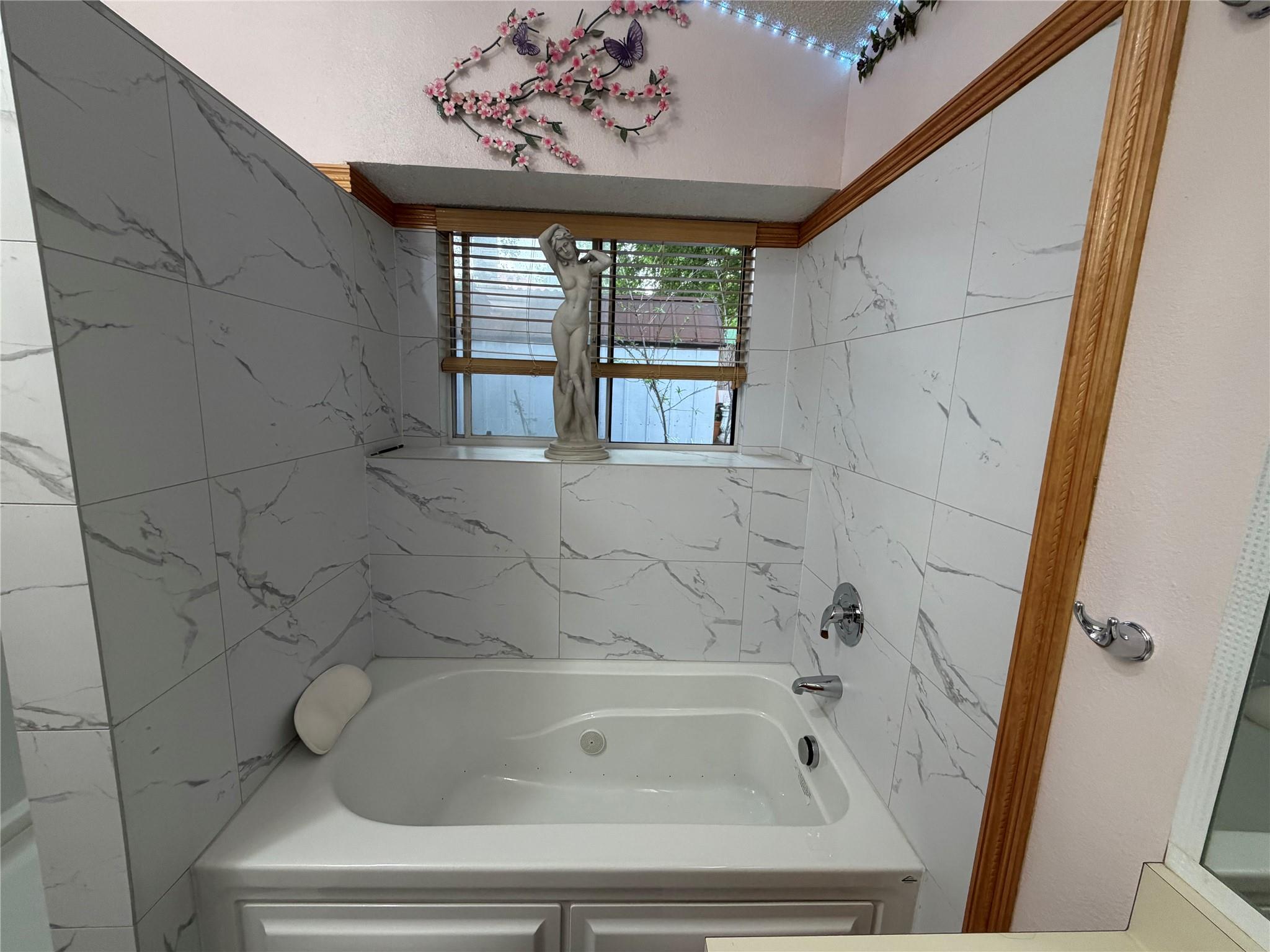 12321 Yarmont Way Austin TX 78753