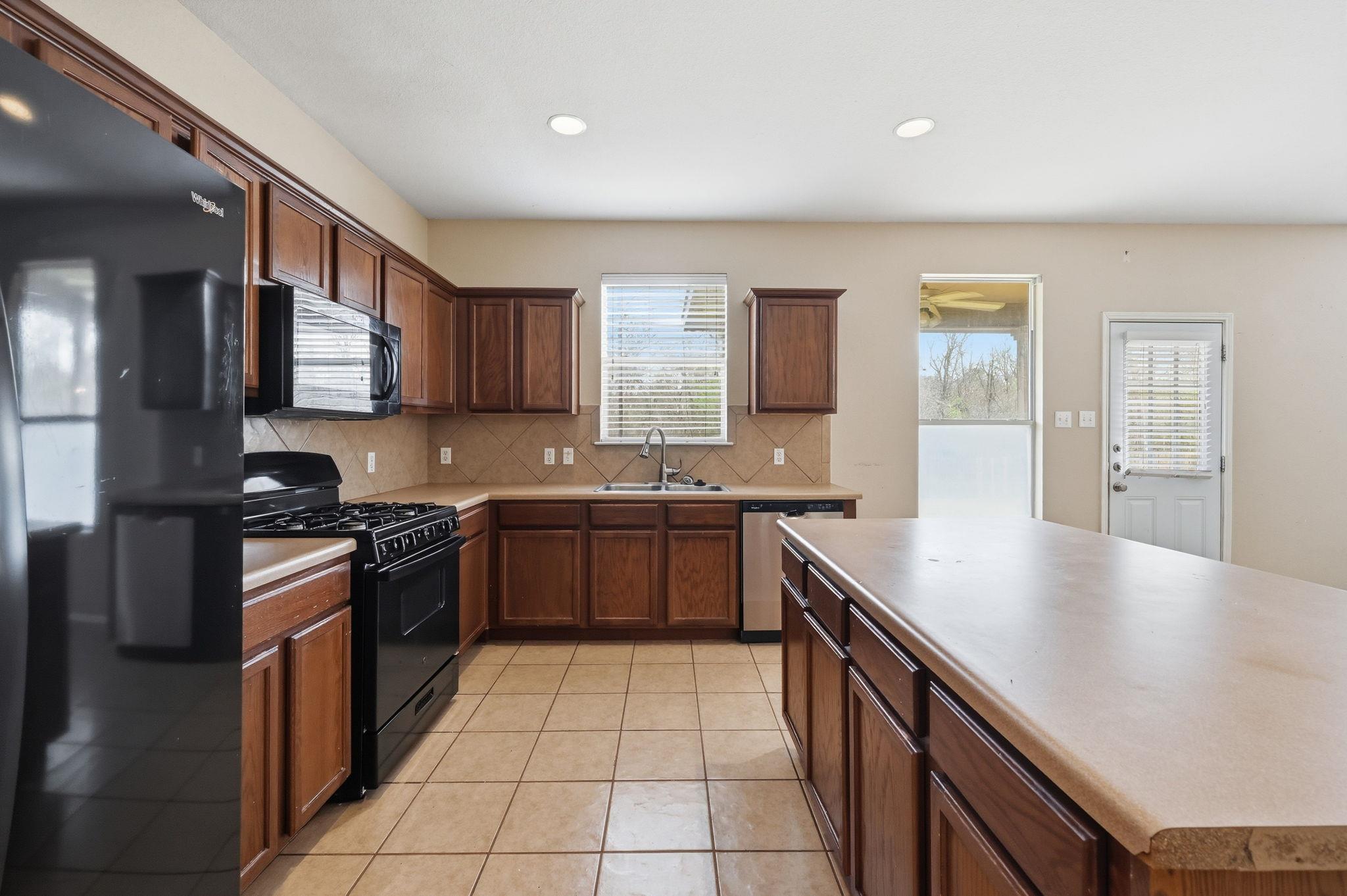 12621 Wayne Spur Lane Elgin TX 78621