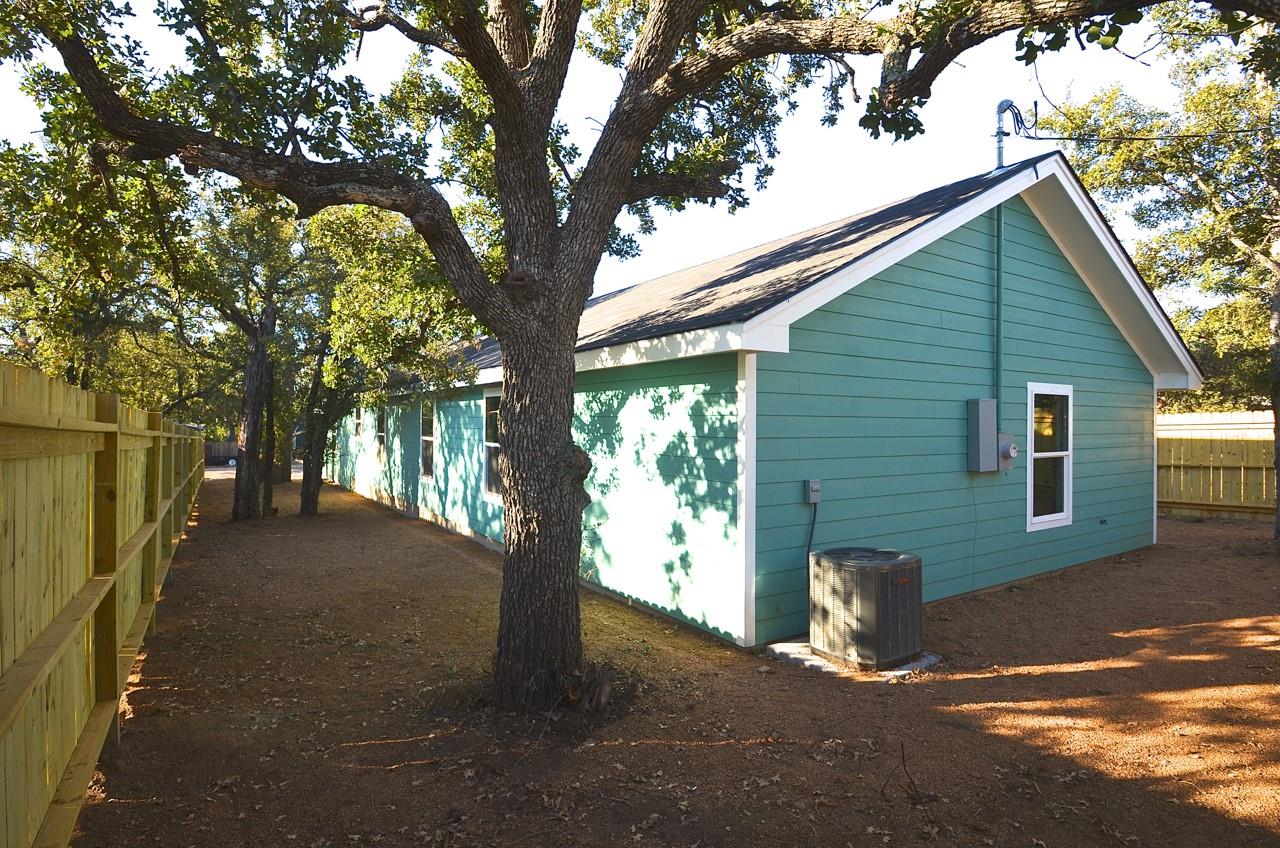 1653 Navajoe Trail Kingsland TX 78639