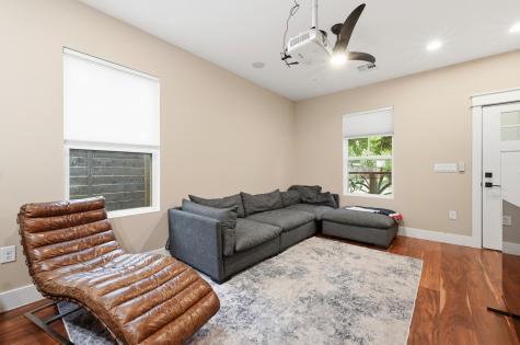 105 Elkhart Street Austin TX 78702