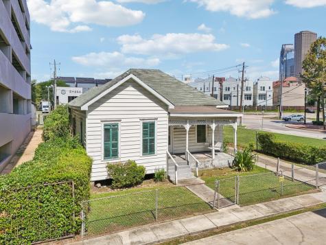 1106 Oneil Street Houston TX 77019