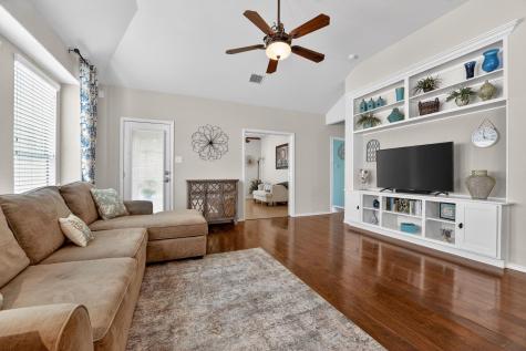 1812 Paseo Verde Drive Leander TX 78641