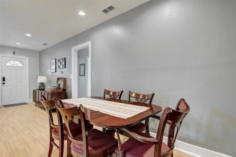 5204 Huisache Street Austin TX 78751