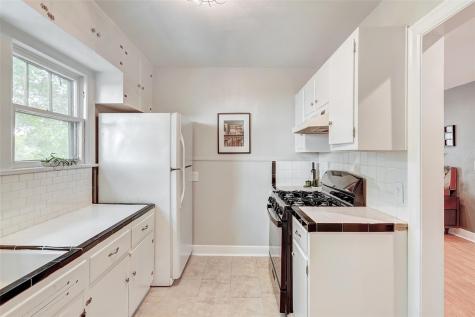5204 Huisache Street Austin TX 78751