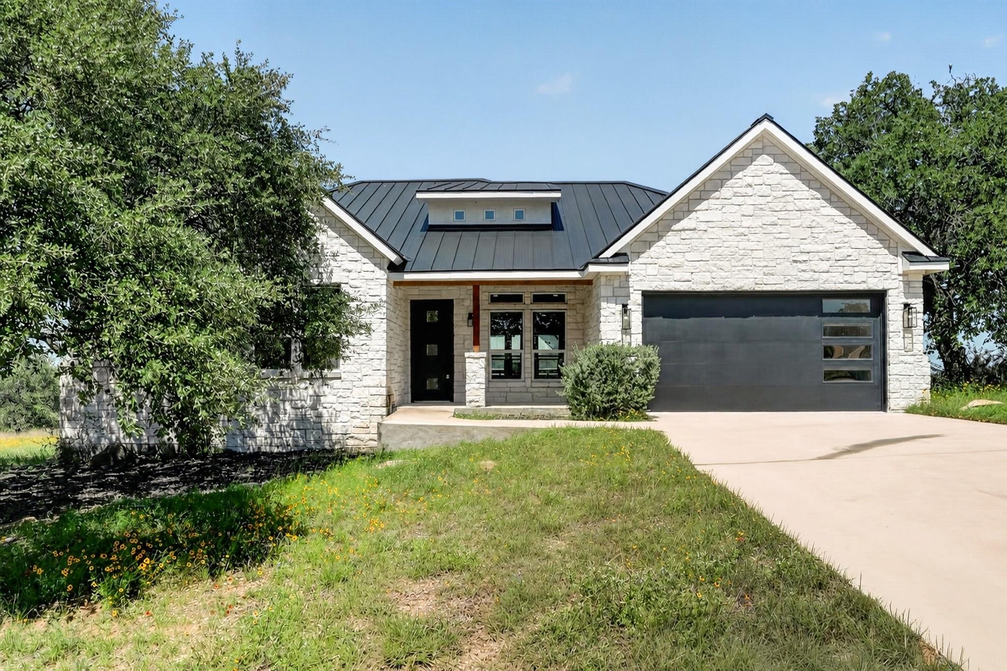 100 W Up There Horseshoe Bay TX 78657