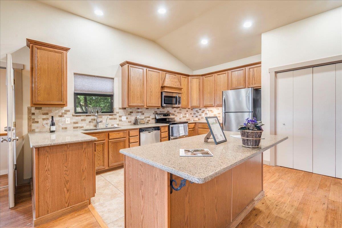 123 Horseshoe Drive Burnet TX 78611