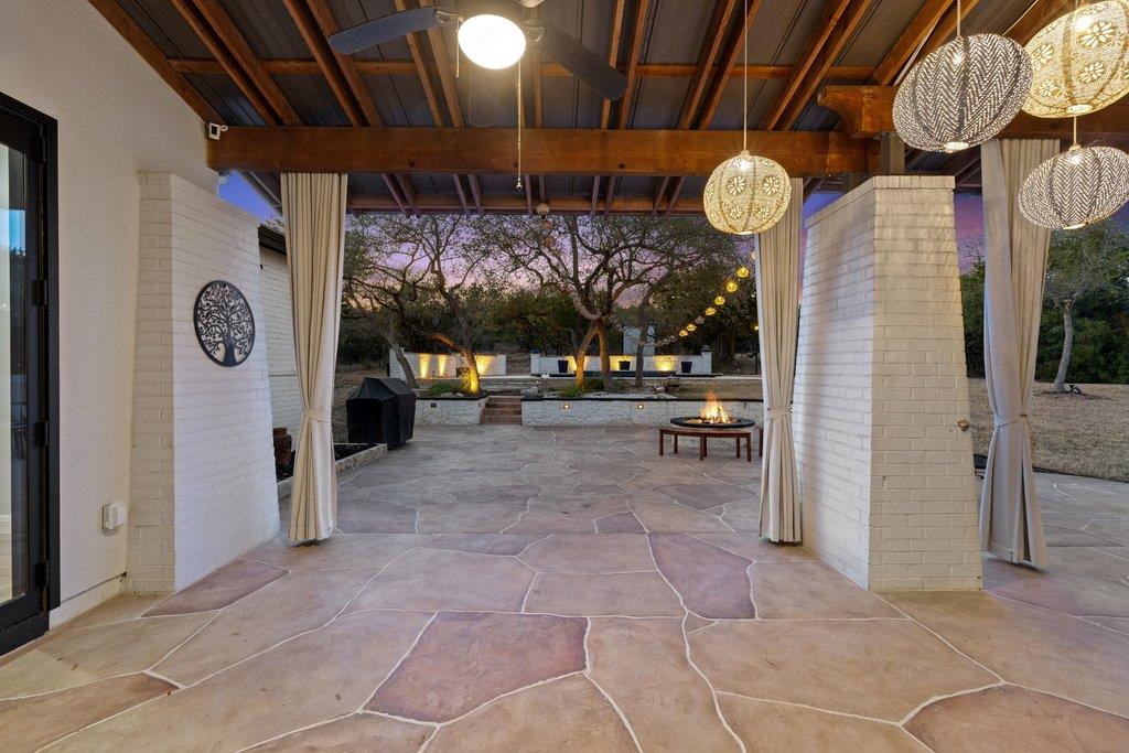 4018 Bee Creek Road Spicewood TX 78669