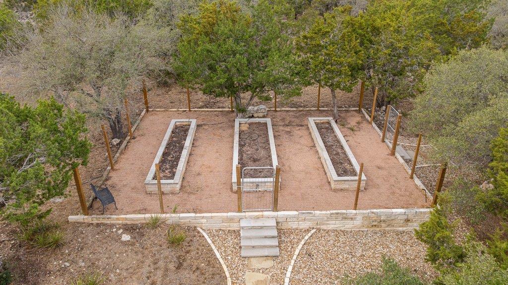 4018 Bee Creek Road Spicewood TX 78669