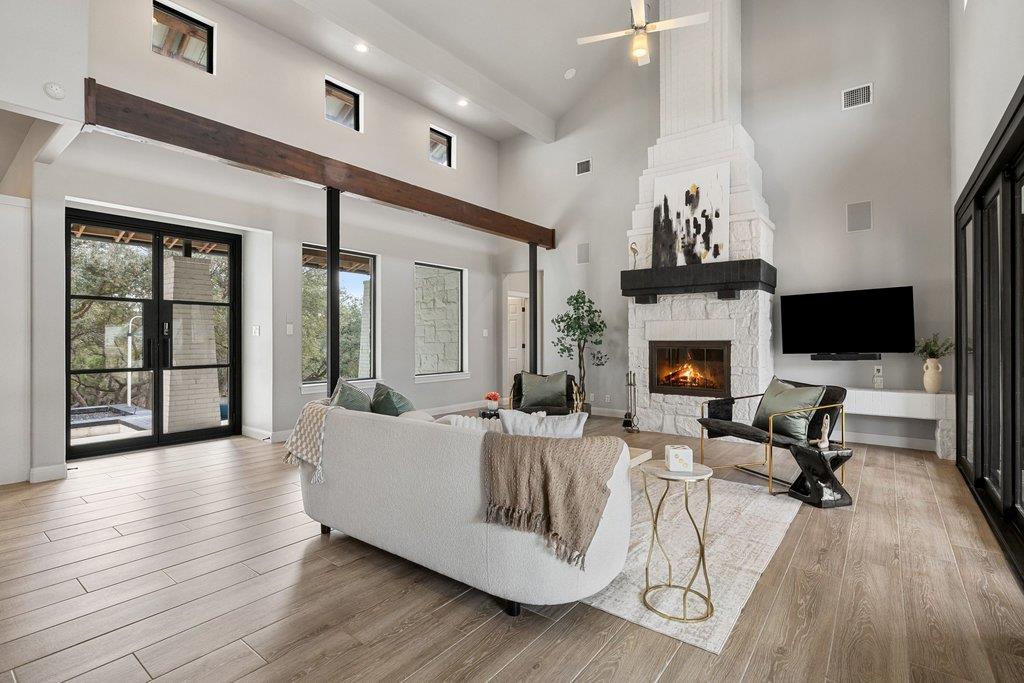 4018 Bee Creek Road Spicewood TX 78669