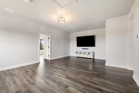 4018 Bee Creek Road Spicewood TX 78669