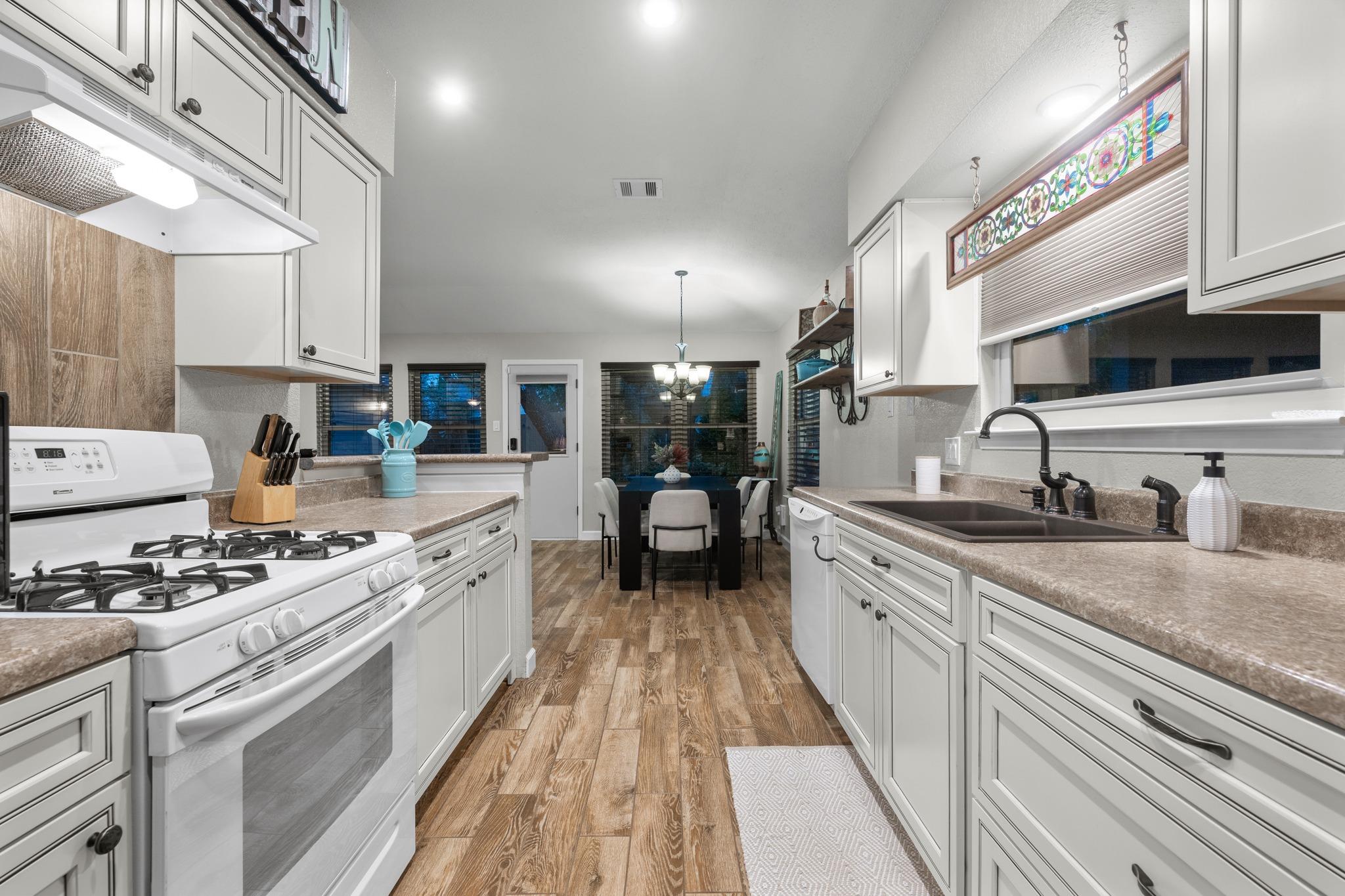 805 Angleton Cove Austin TX 78748