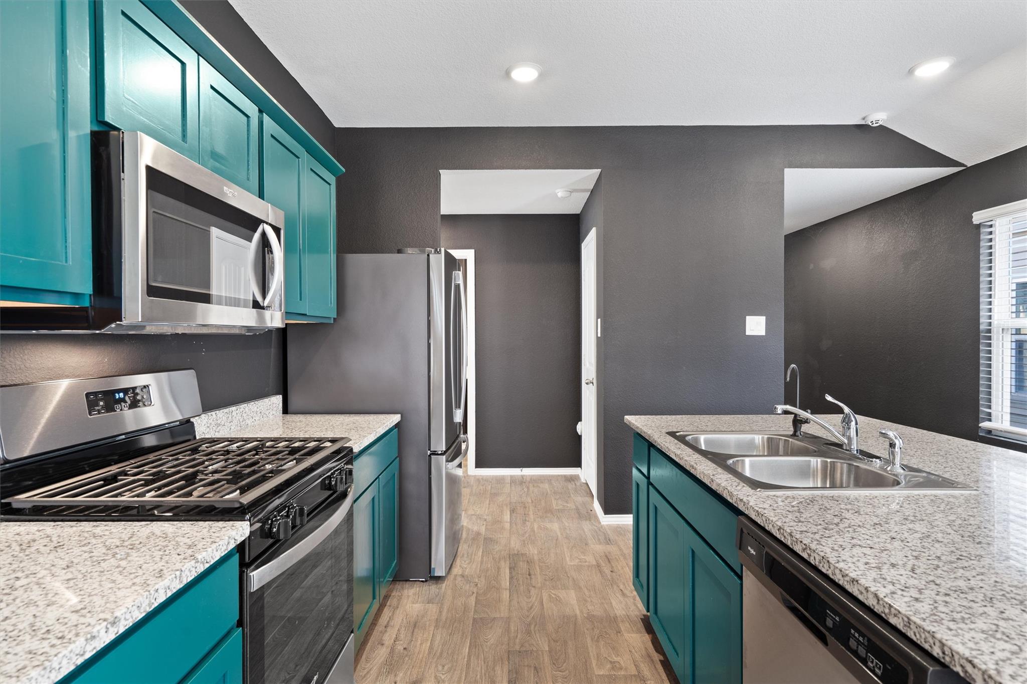 352 Sickle Loop Uhland TX 78640