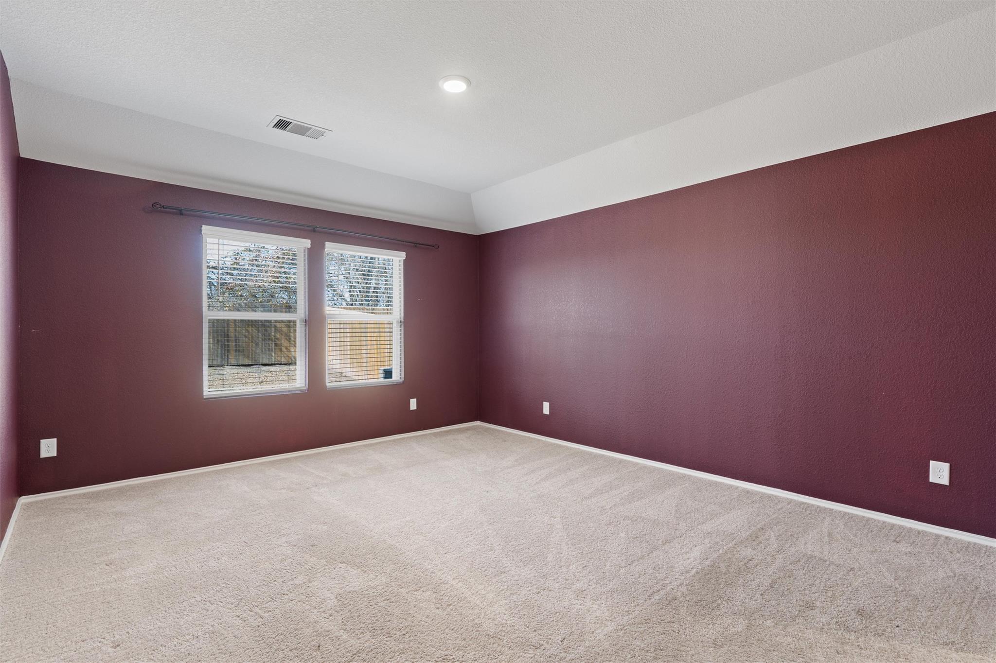 352 Sickle Loop Uhland TX 78640