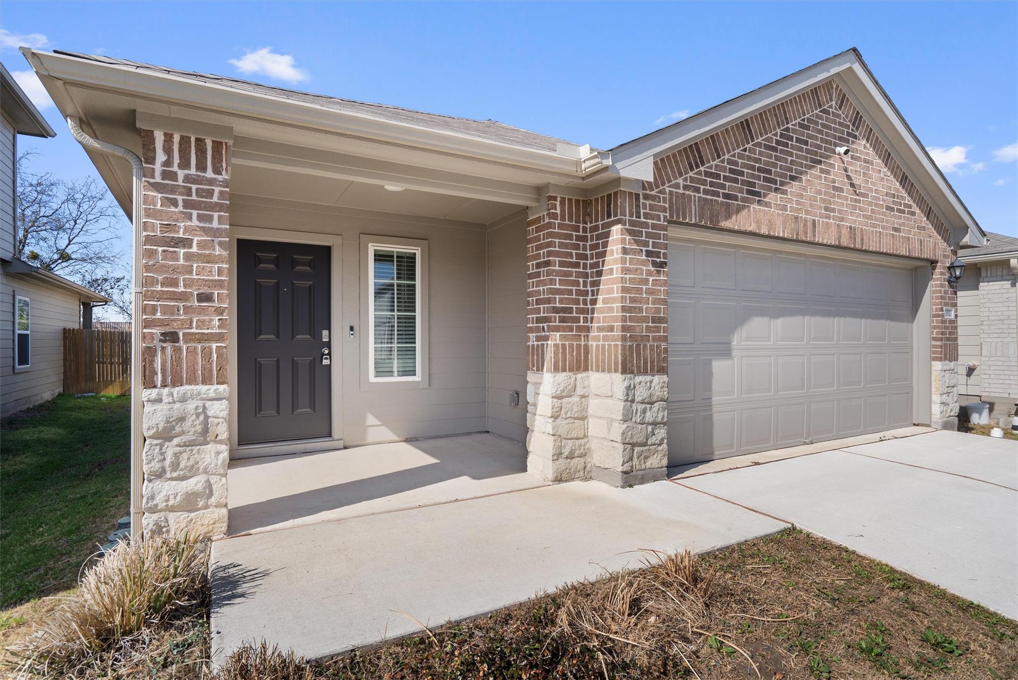 352 Sickle Loop Uhland TX 78640