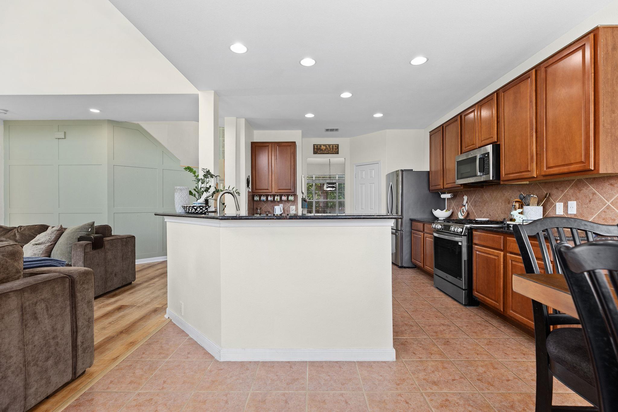 3517 Shiraz Loop Round Rock TX 78665