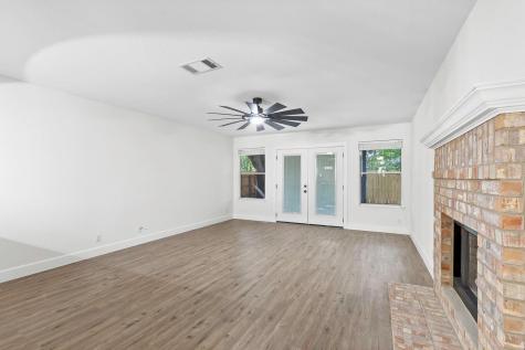 617 Barbara Way Bastrop TX 78602