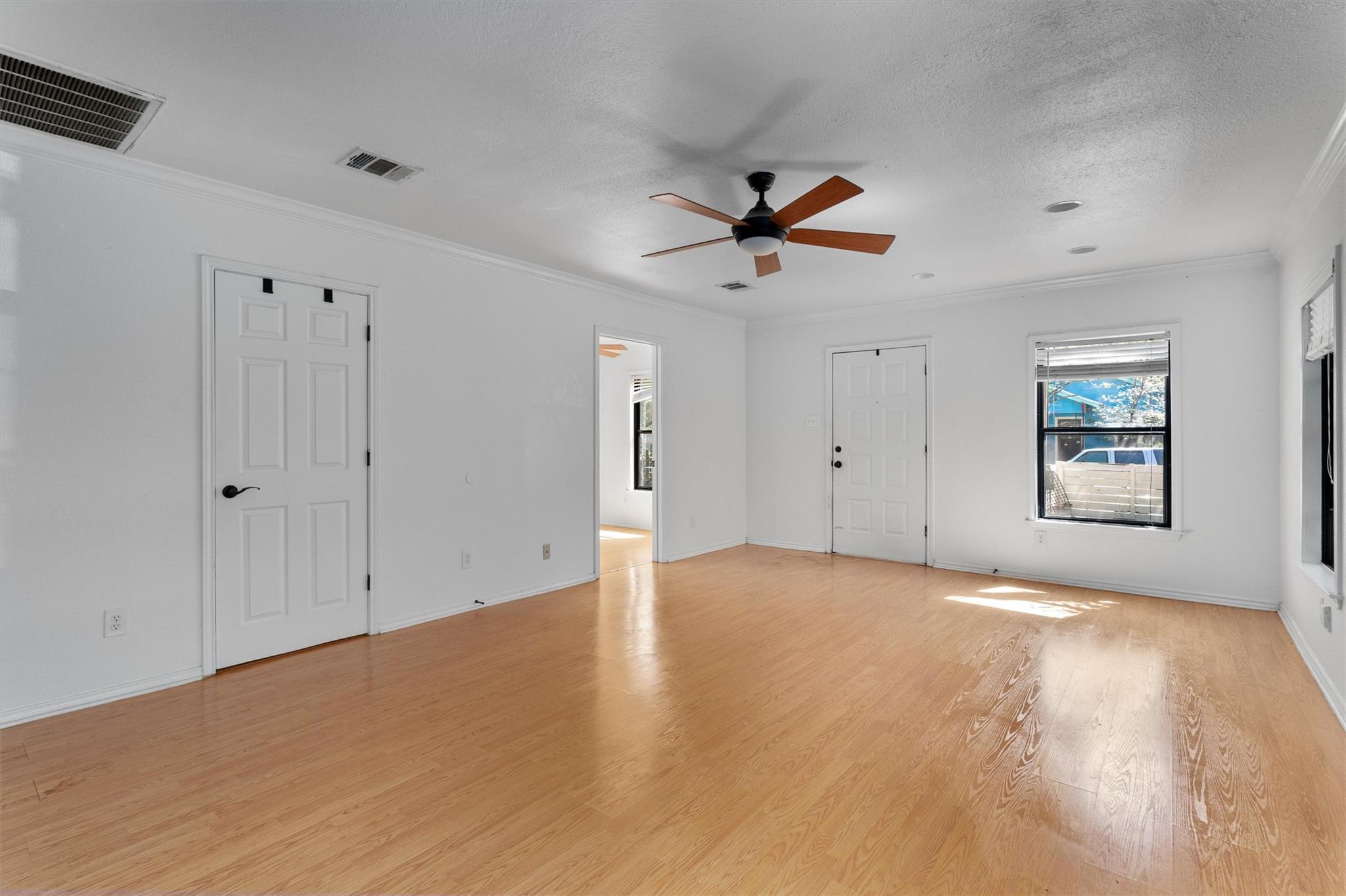 2710 E 3rd Street Austin TX 78702