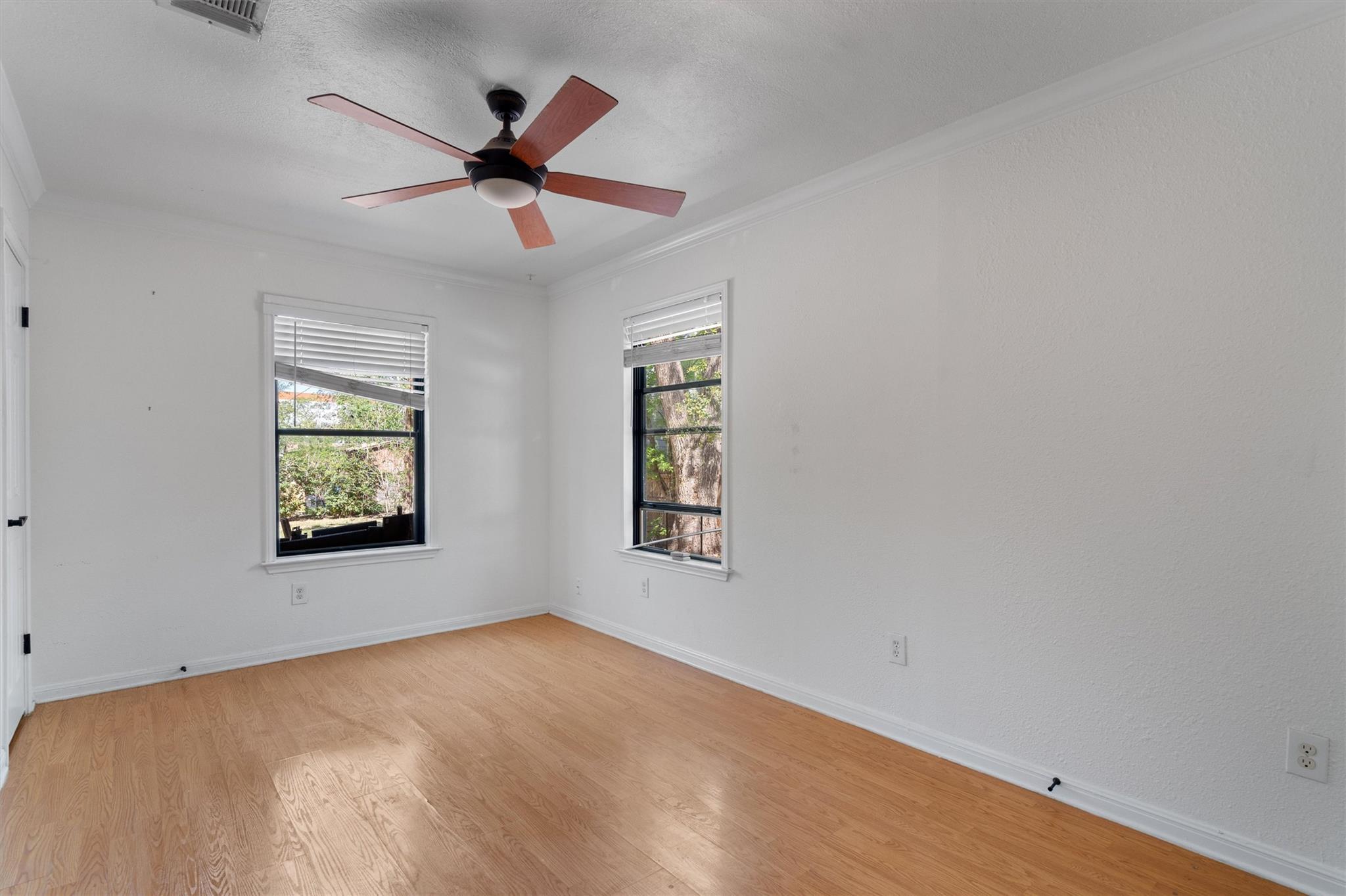 2710 E 3rd Street Austin TX 78702