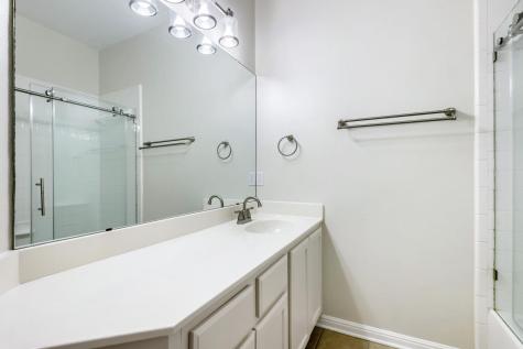 8215 Menlo Park Place Round Rock TX 78681