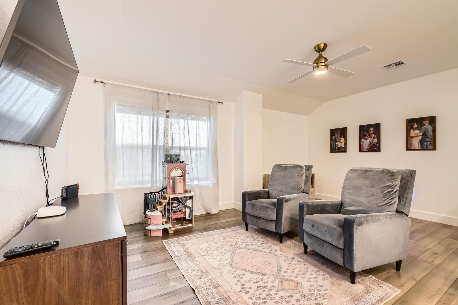 261 Mendoza Kyle TX 78640