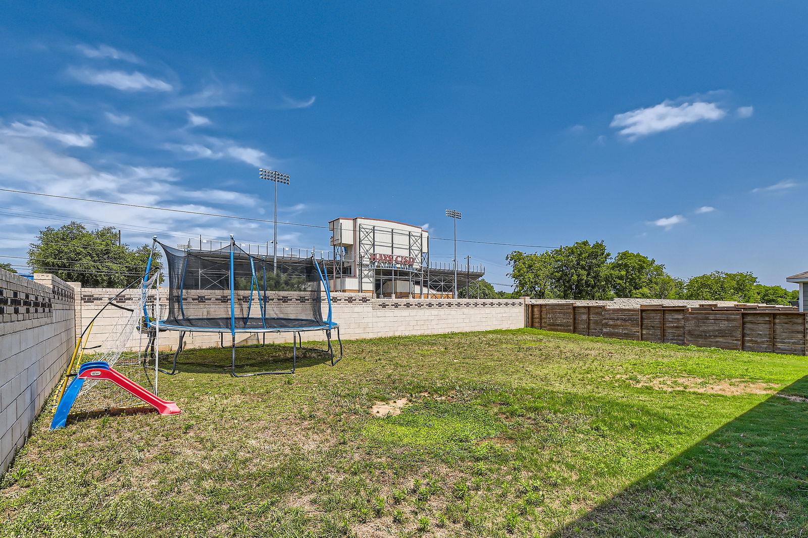 261 Mendoza Kyle TX 78640