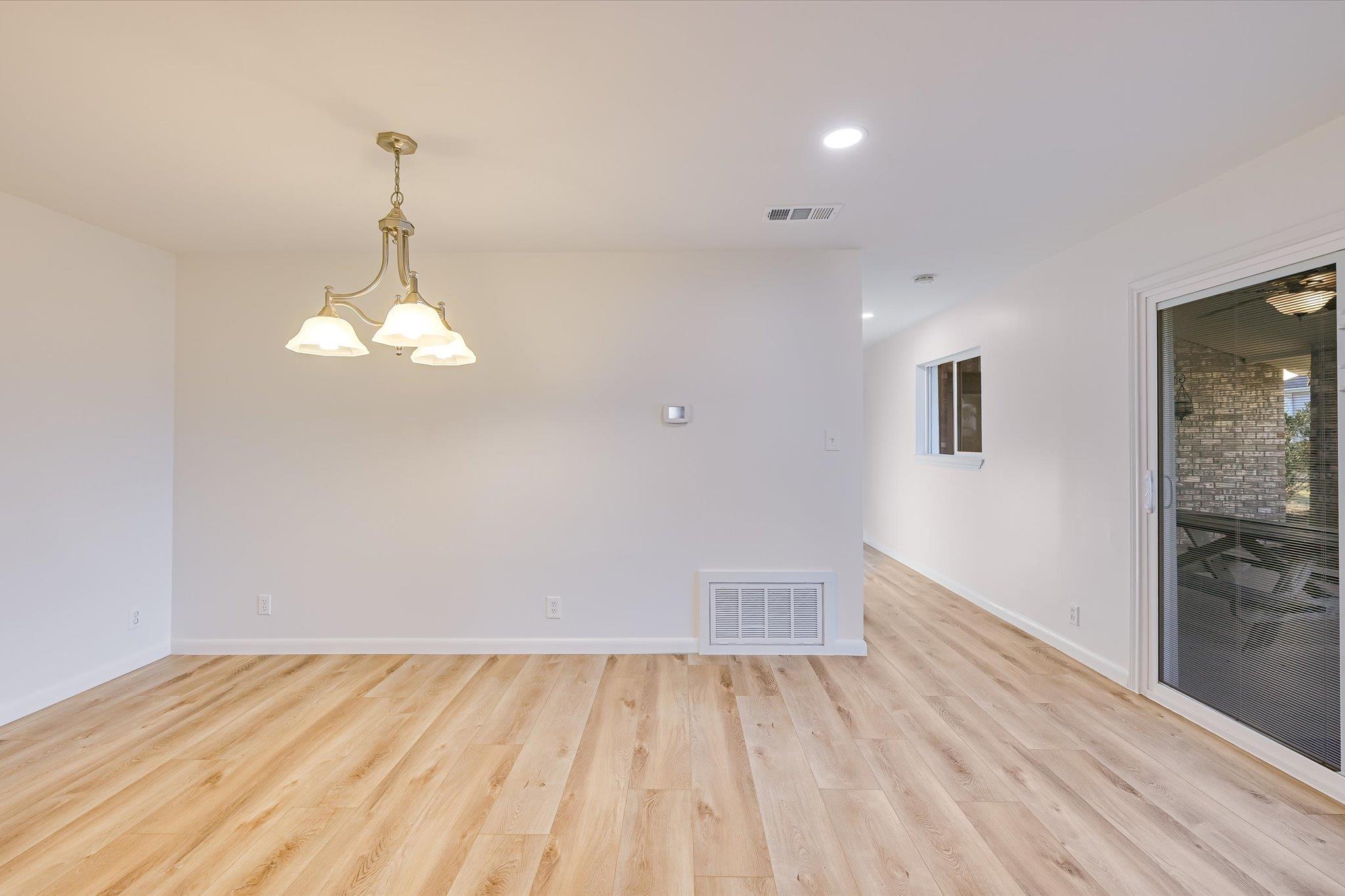 122 Forest Lake Drive Del Valle TX 78617