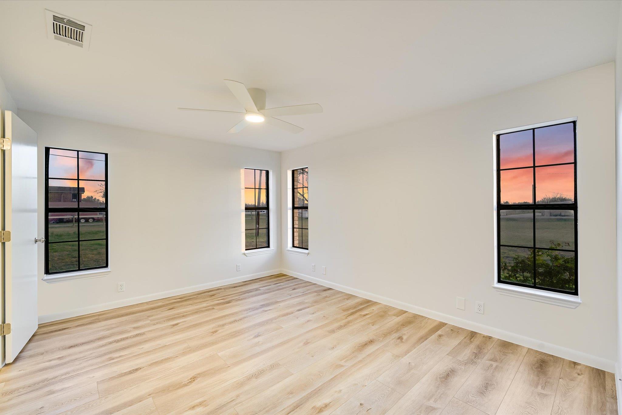 122 Forest Lake Drive Del Valle TX 78617