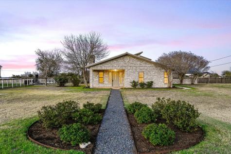 122 Forest Lake Drive Del Valle TX 78617