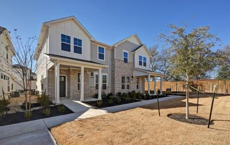 462 Orleanian Drive Buda TX 78610