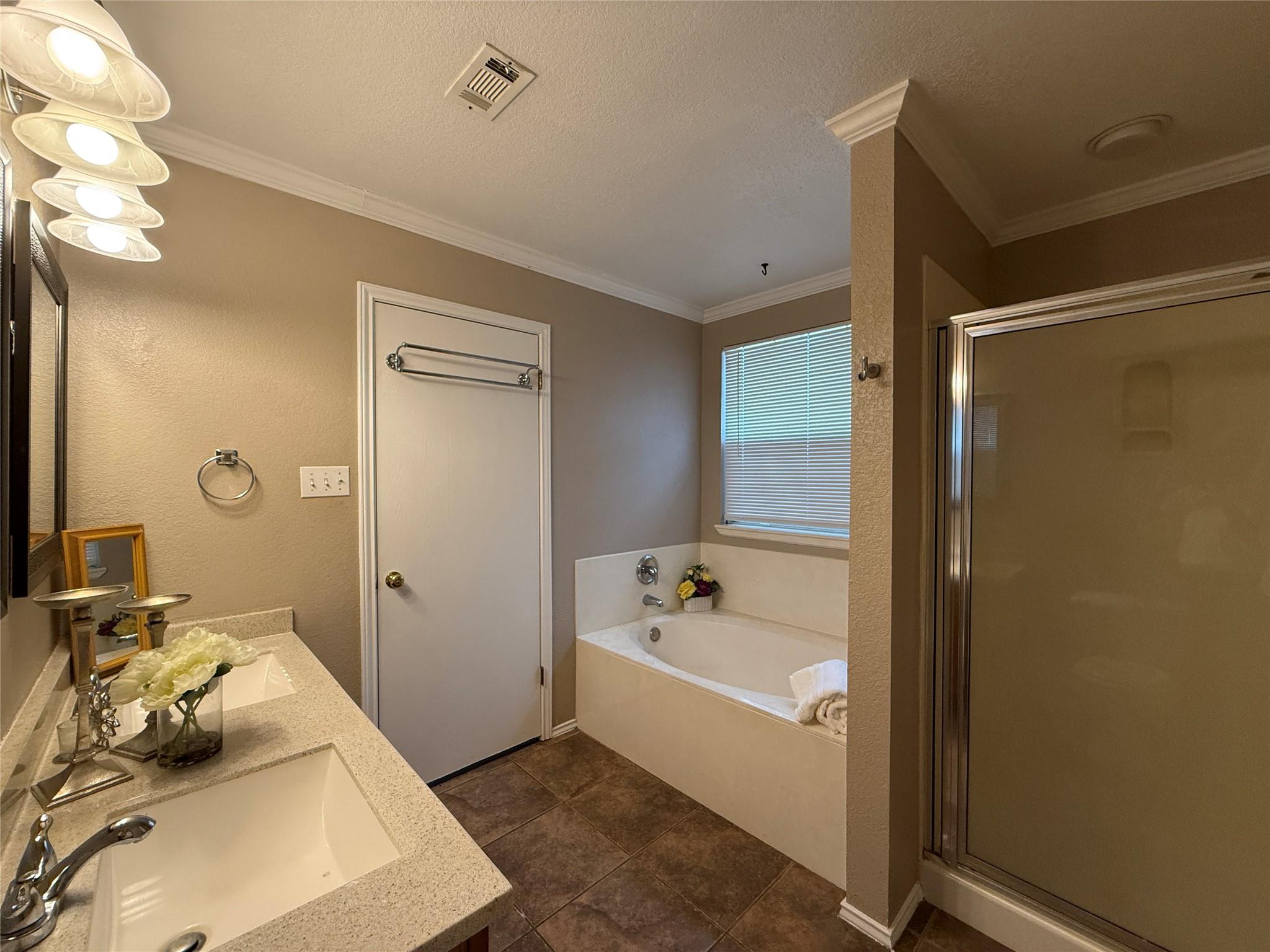 3902 Louise Lee Drive Austin TX 78725