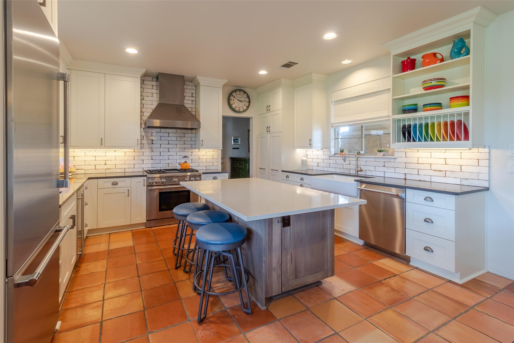 515 East Trail Spicewood TX 78669