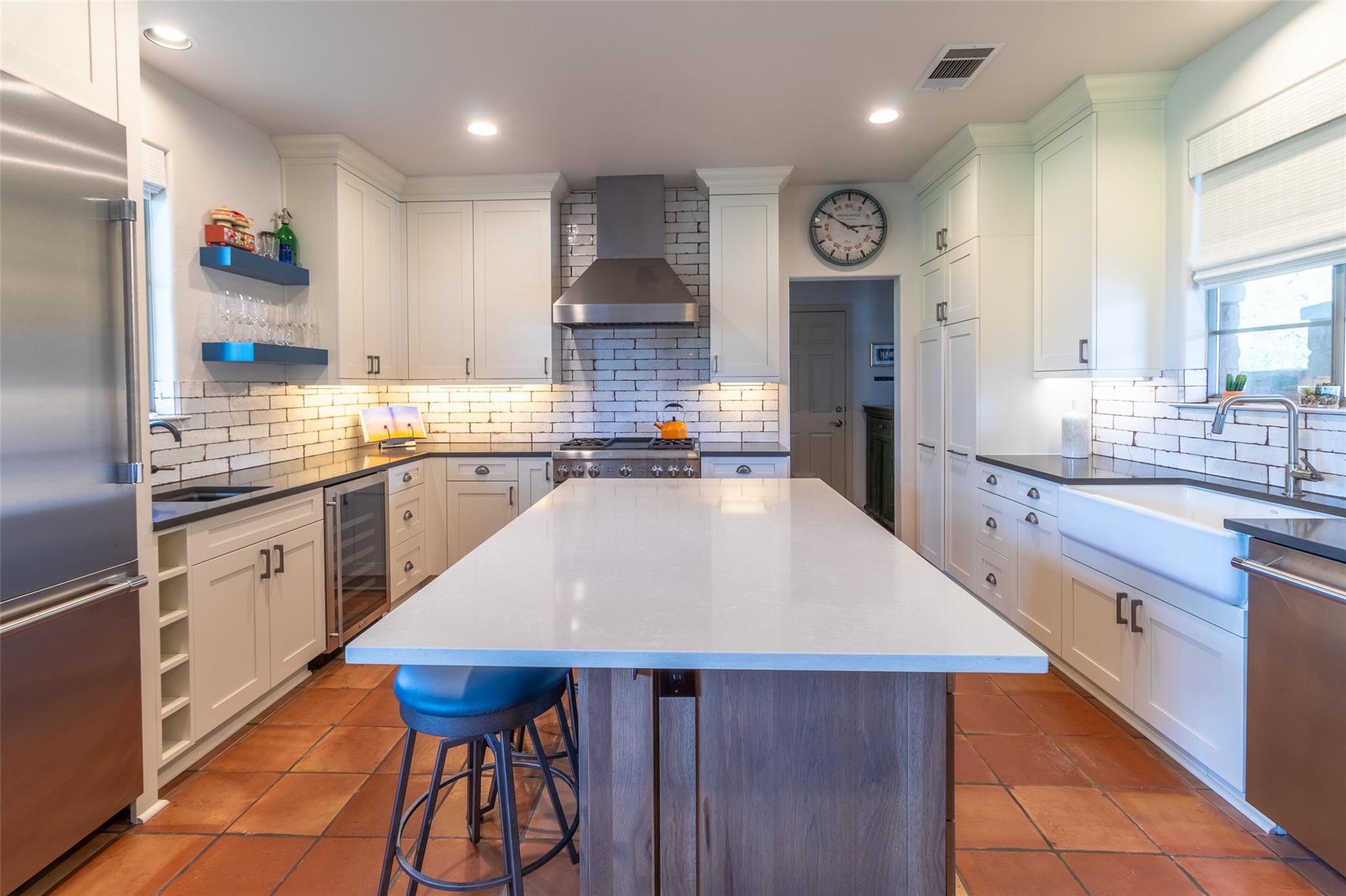 515 East Trail Spicewood TX 78669