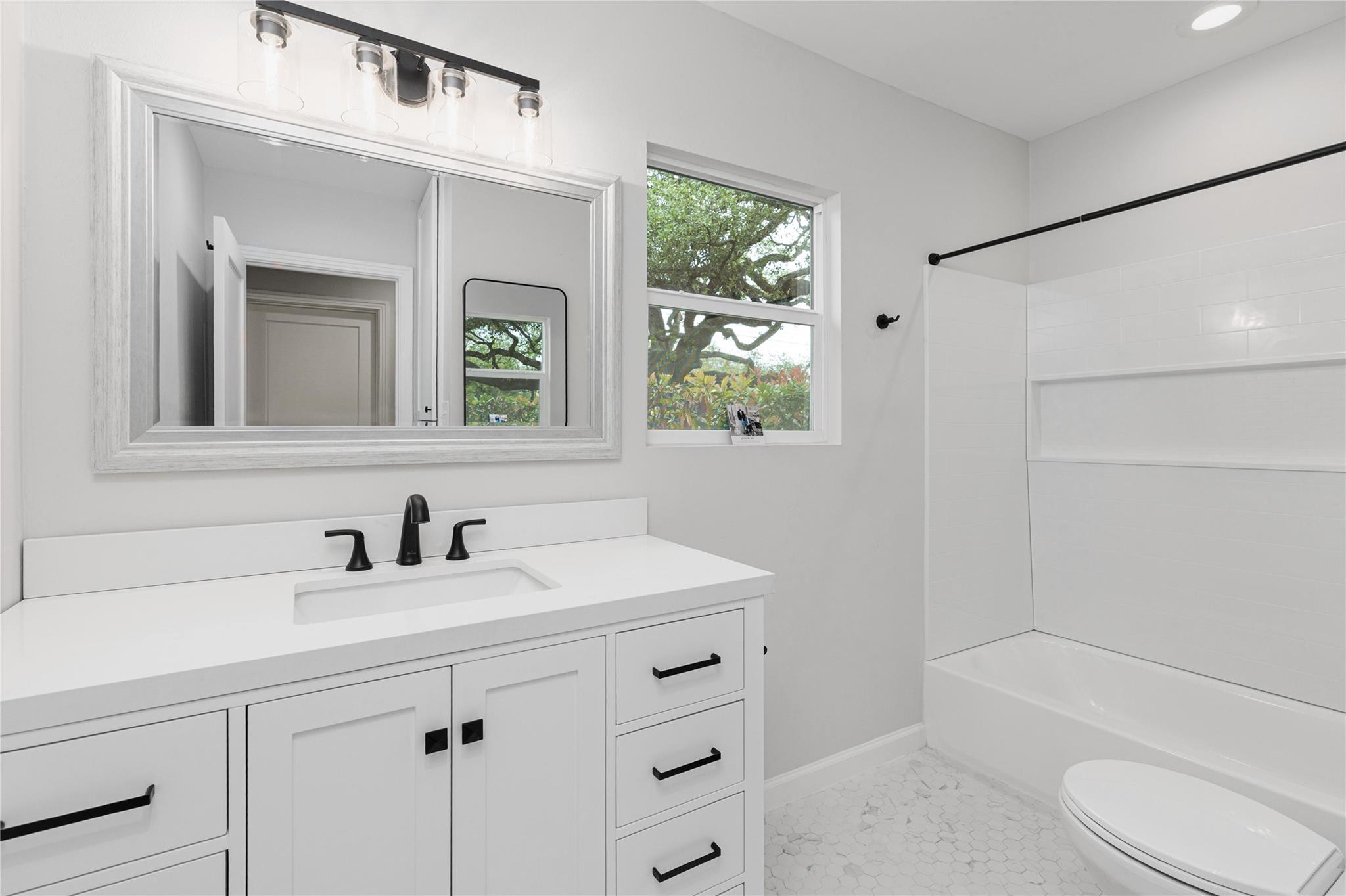 7611 Oak Hedge Place Austin TX 78745