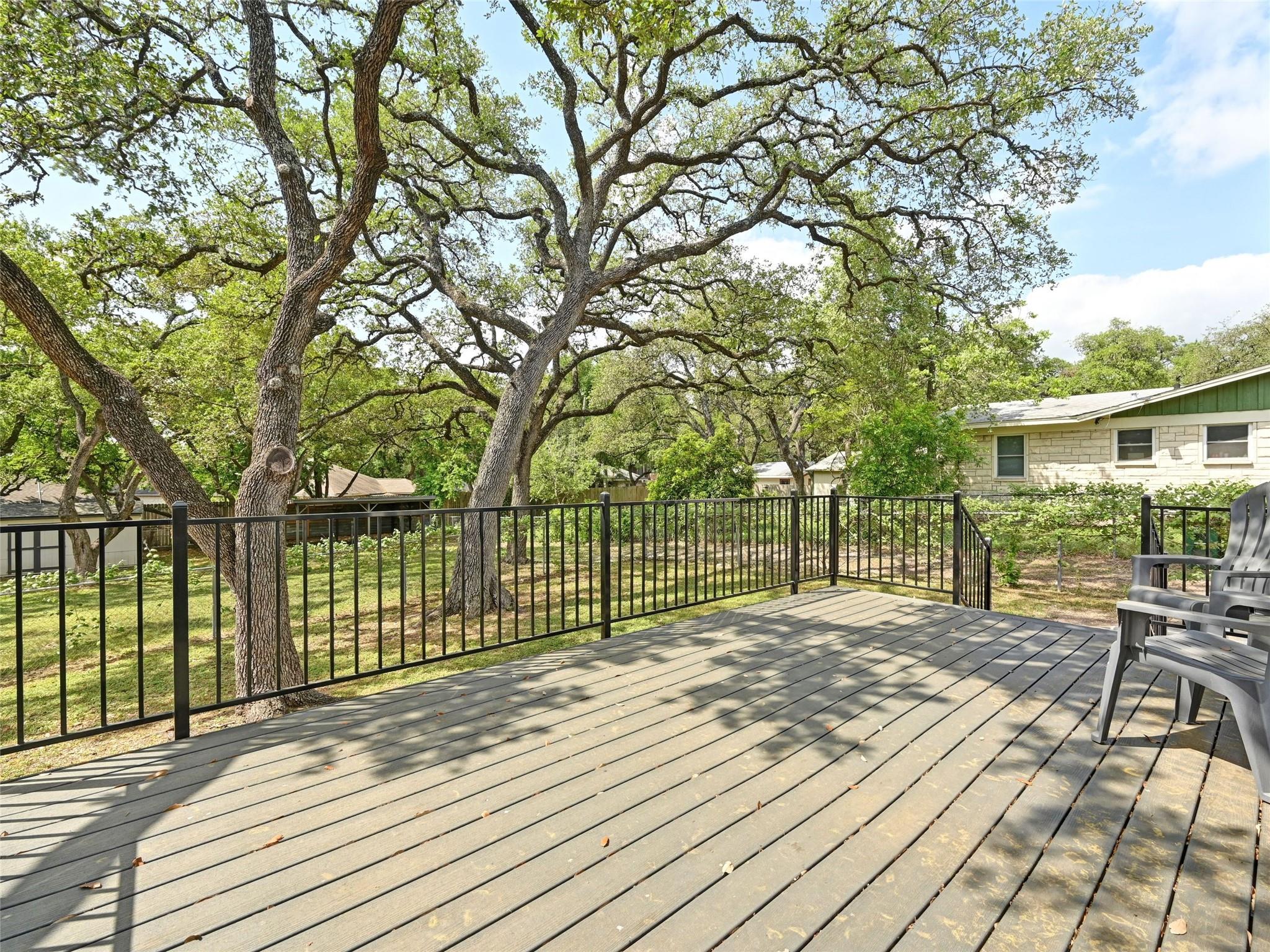 7611 Oak Hedge Place Austin TX 78745