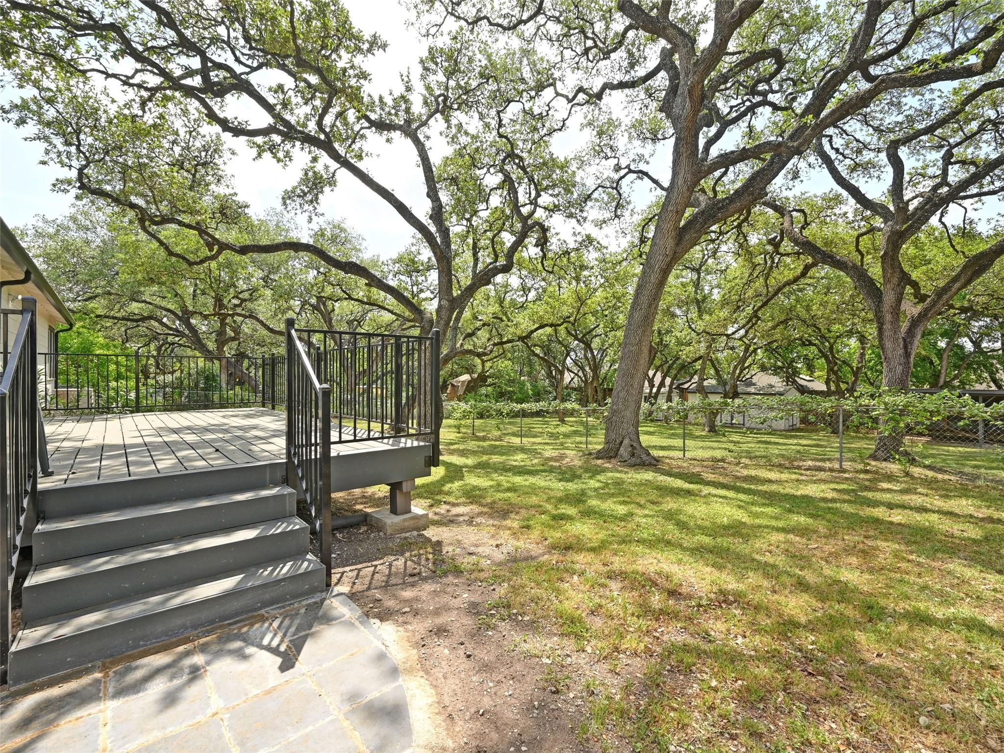 7611 Oak Hedge Place Austin TX 78745