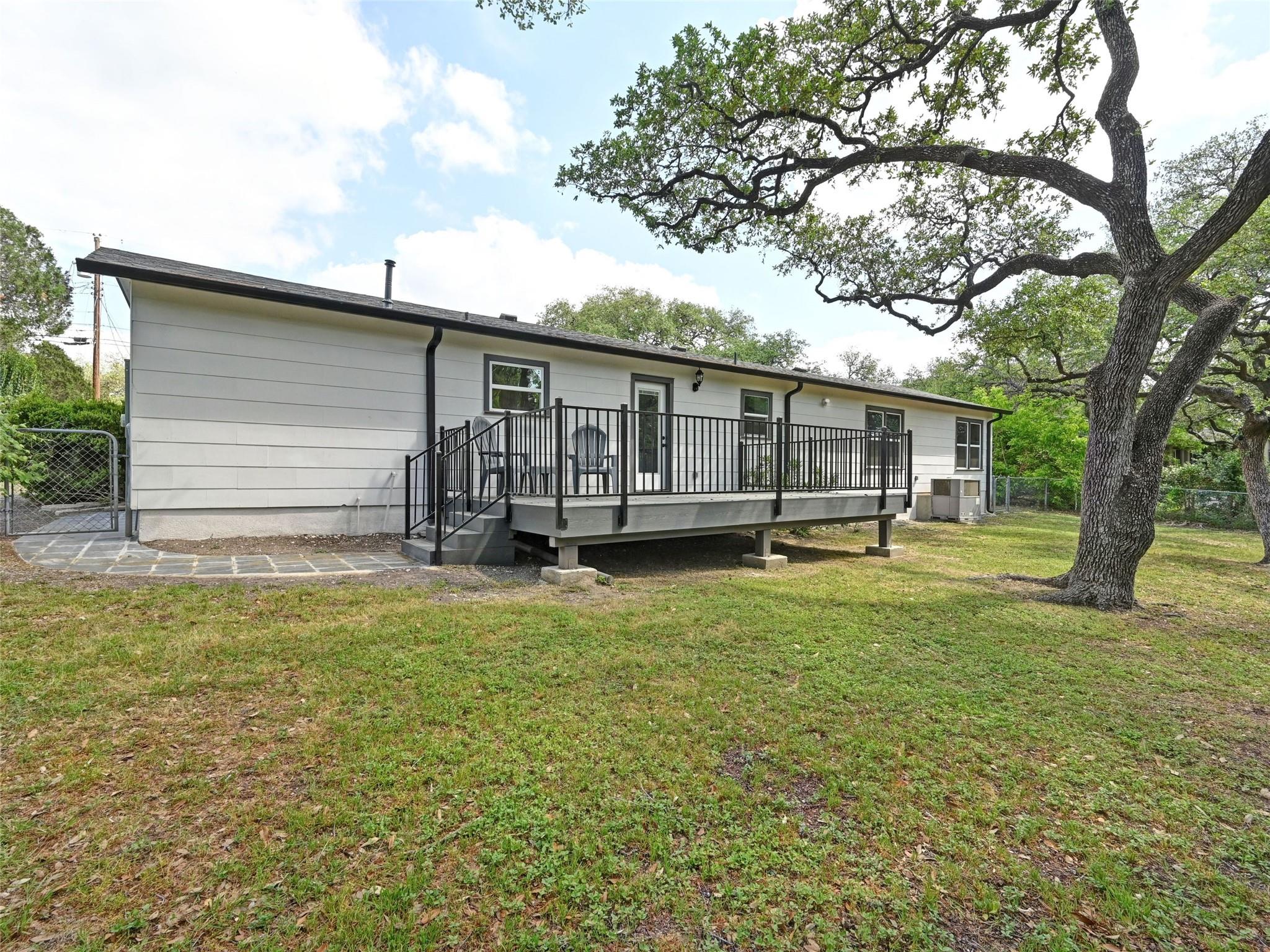7611 Oak Hedge Place Austin TX 78745