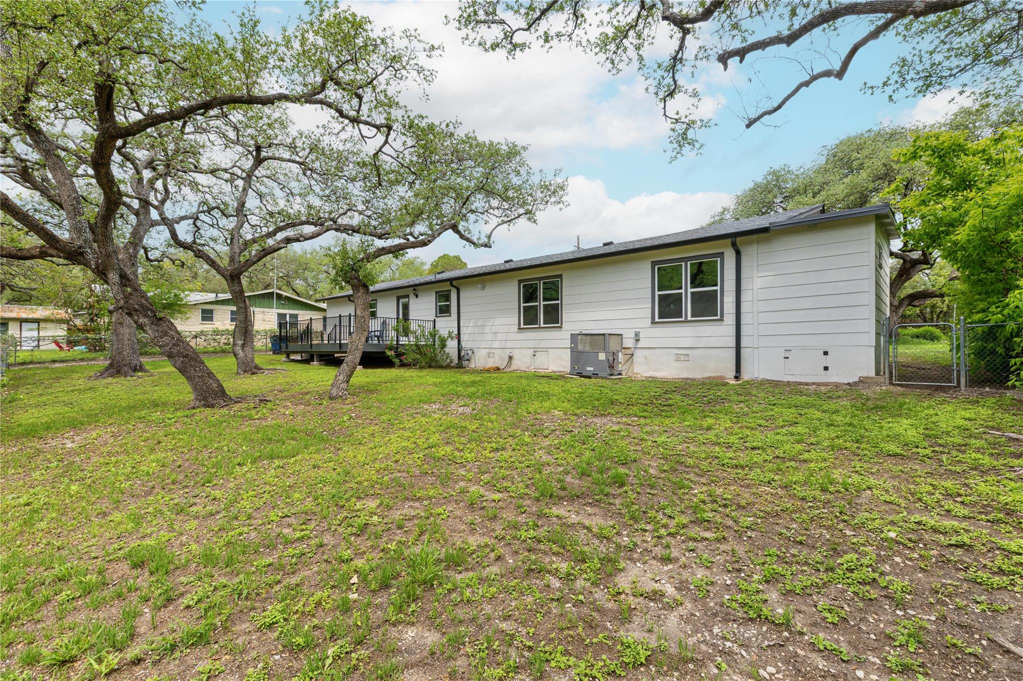 7611 Oak Hedge Place Austin TX 78745