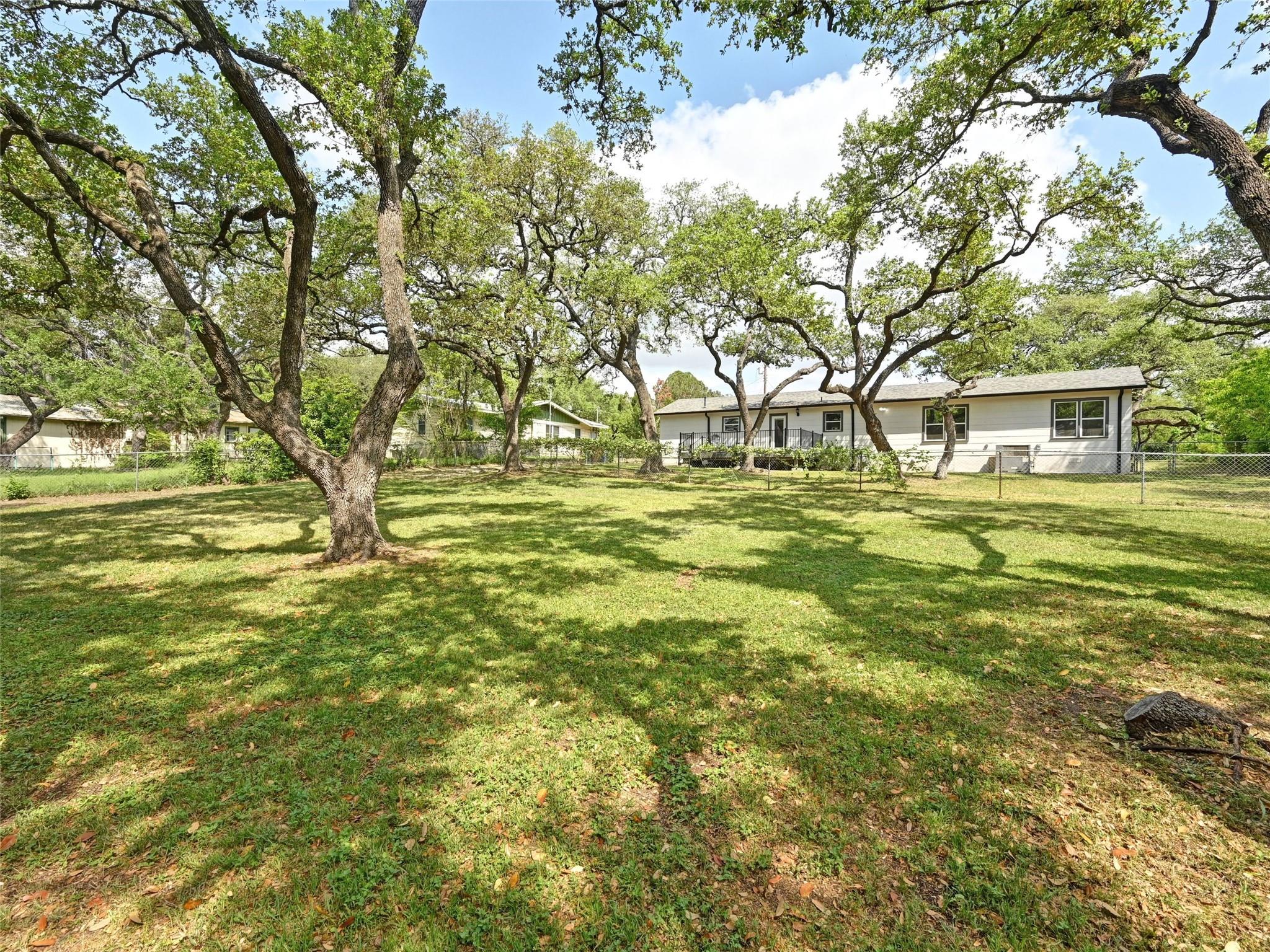 7611 Oak Hedge Place Austin TX 78745