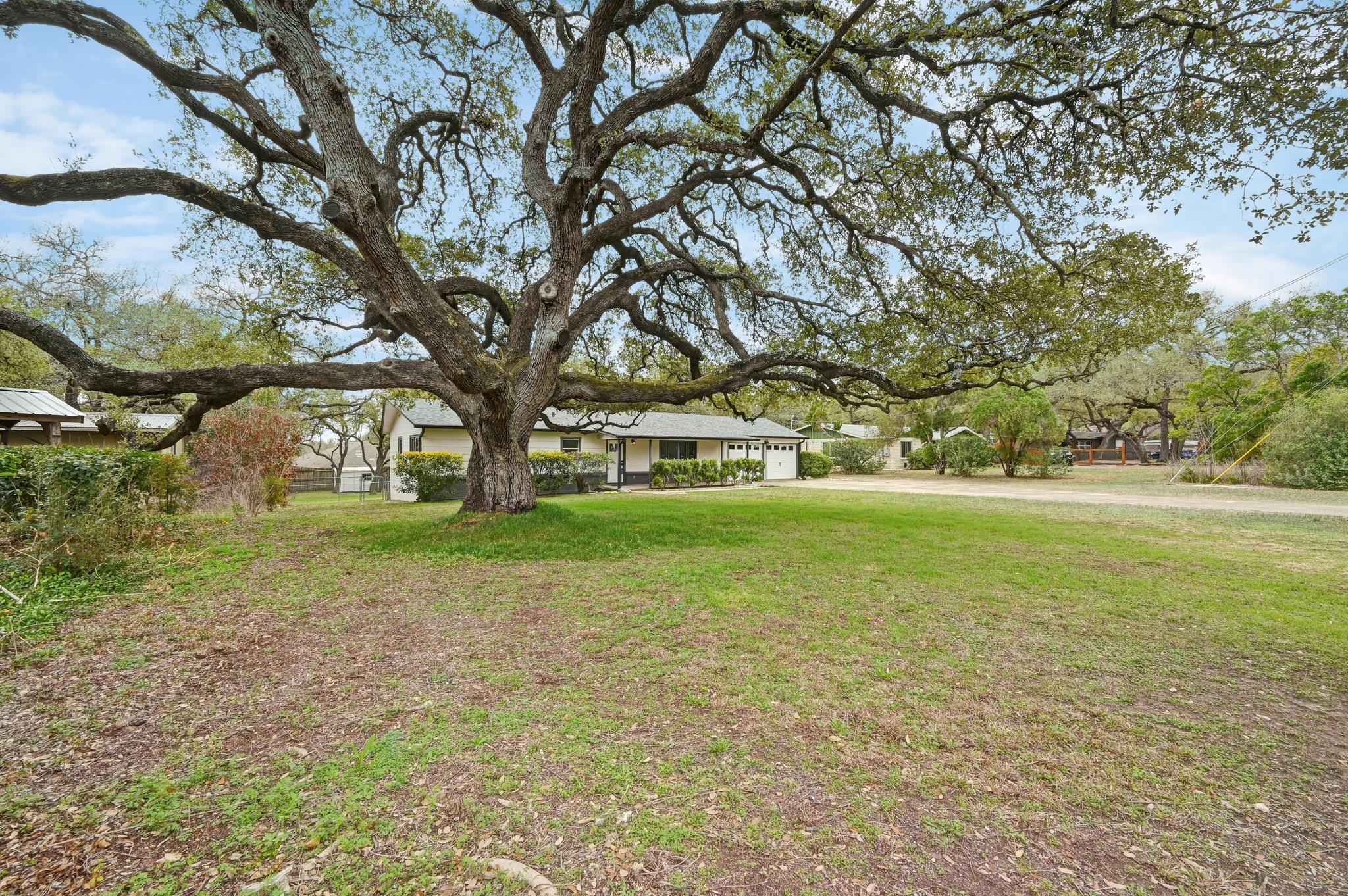 7611 Oak Hedge Place Austin TX 78745