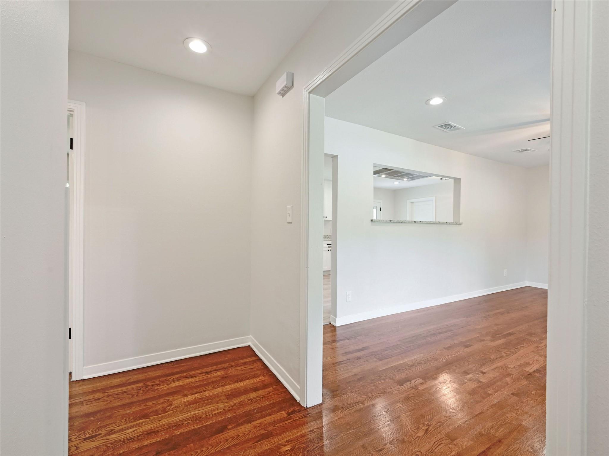 7611 Oak Hedge Place Austin TX 78745