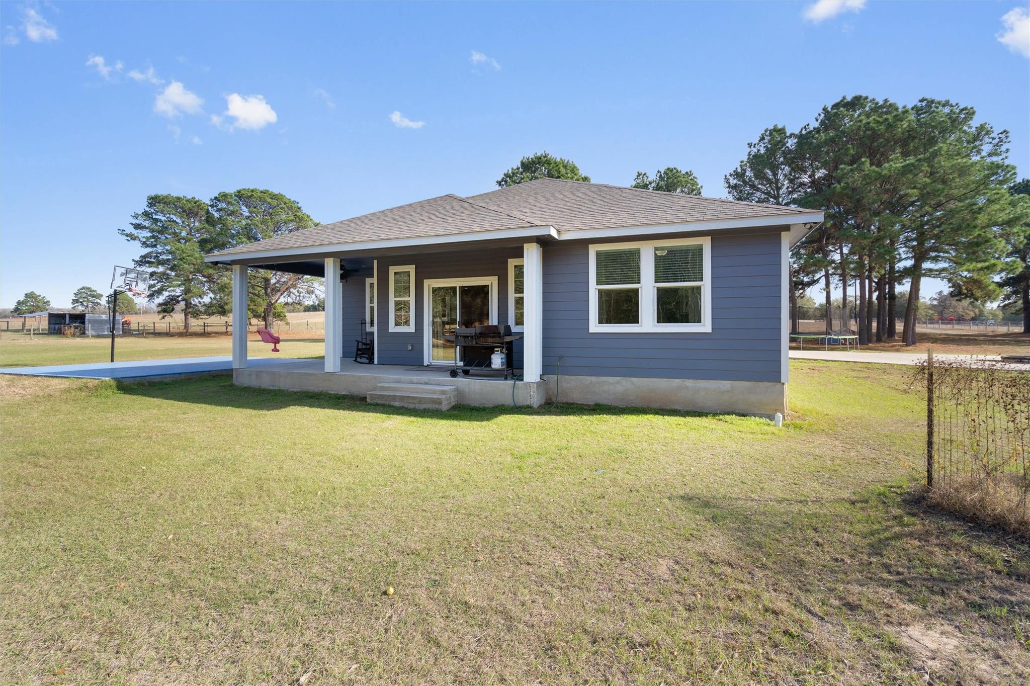 1880 E Highway 21 Paige TX 78659