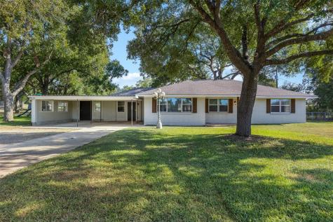 1906 Gun And Rod Road Brenham TX 77833