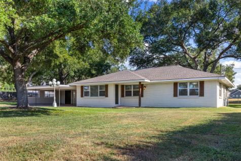 1906 Gun And Rod Road Brenham TX 77833