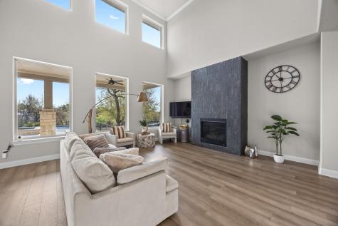 15705 Colinas Cove Bee Cave TX 78738