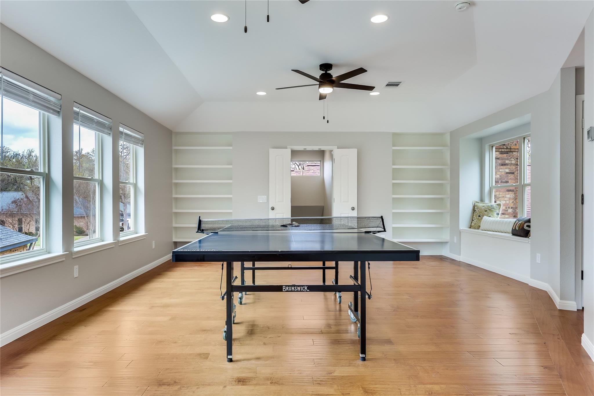 6905 Treaty Oak Circle Austin TX 78749